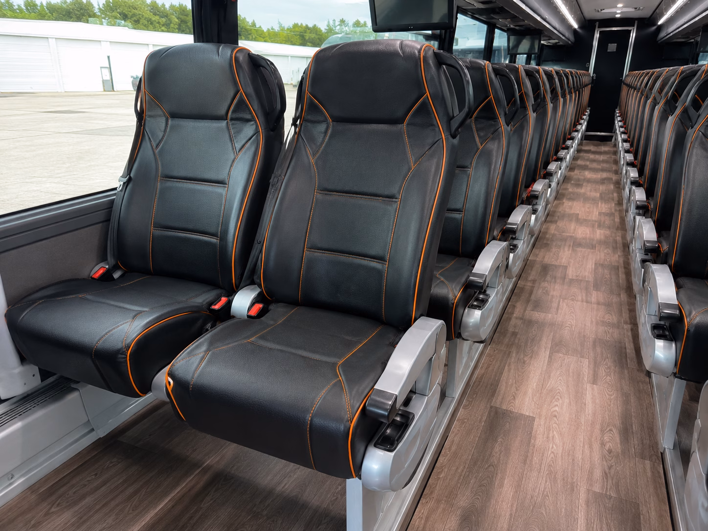 san diego construction and film crew shuttle buses